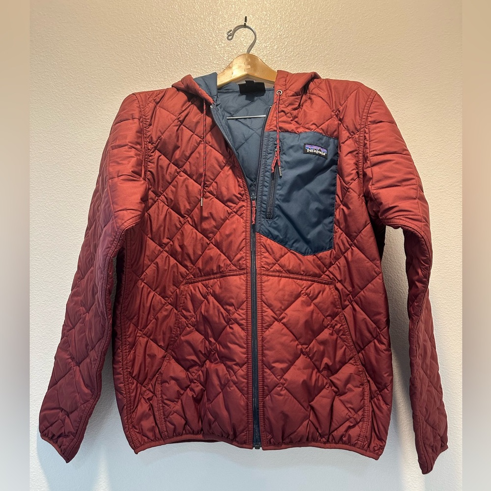 Patagonia - Men's Diamond Quilted Bomber Jacket - Medium